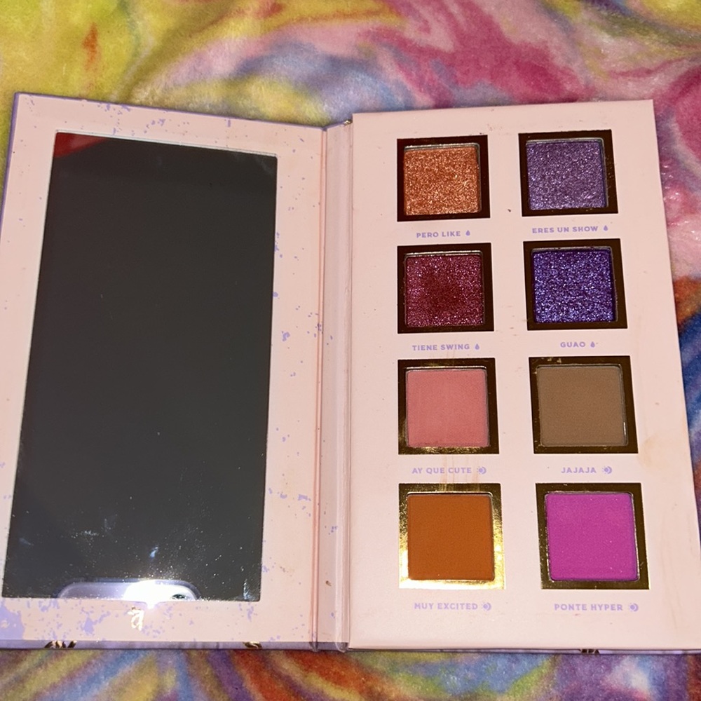 EYESHADOW!! - Picture 3 of 8